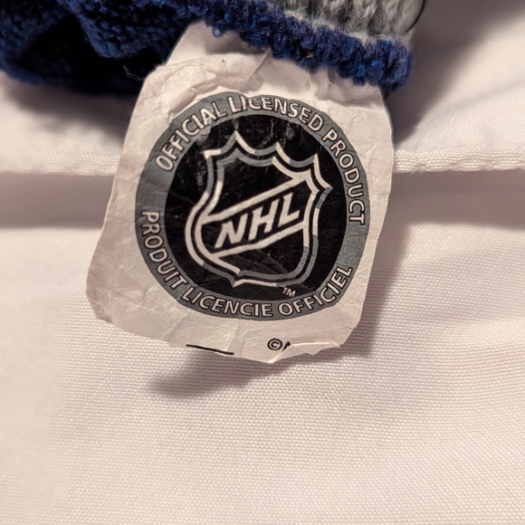 NHL Toronto Maple Leafs Kids' Gloves - Picture 3 of 4